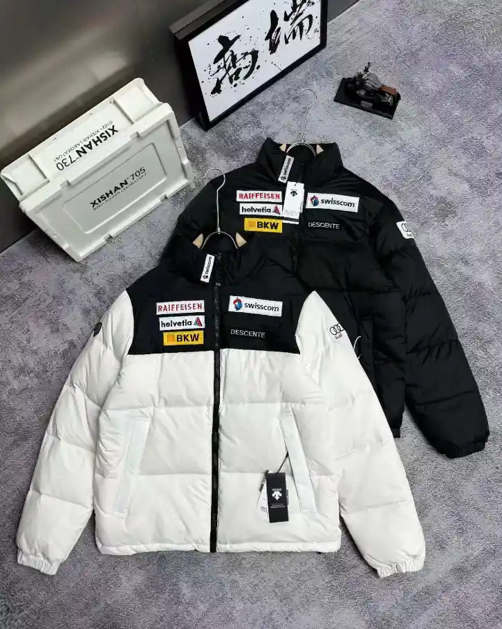 Descente Ski Jacket [2 styles]