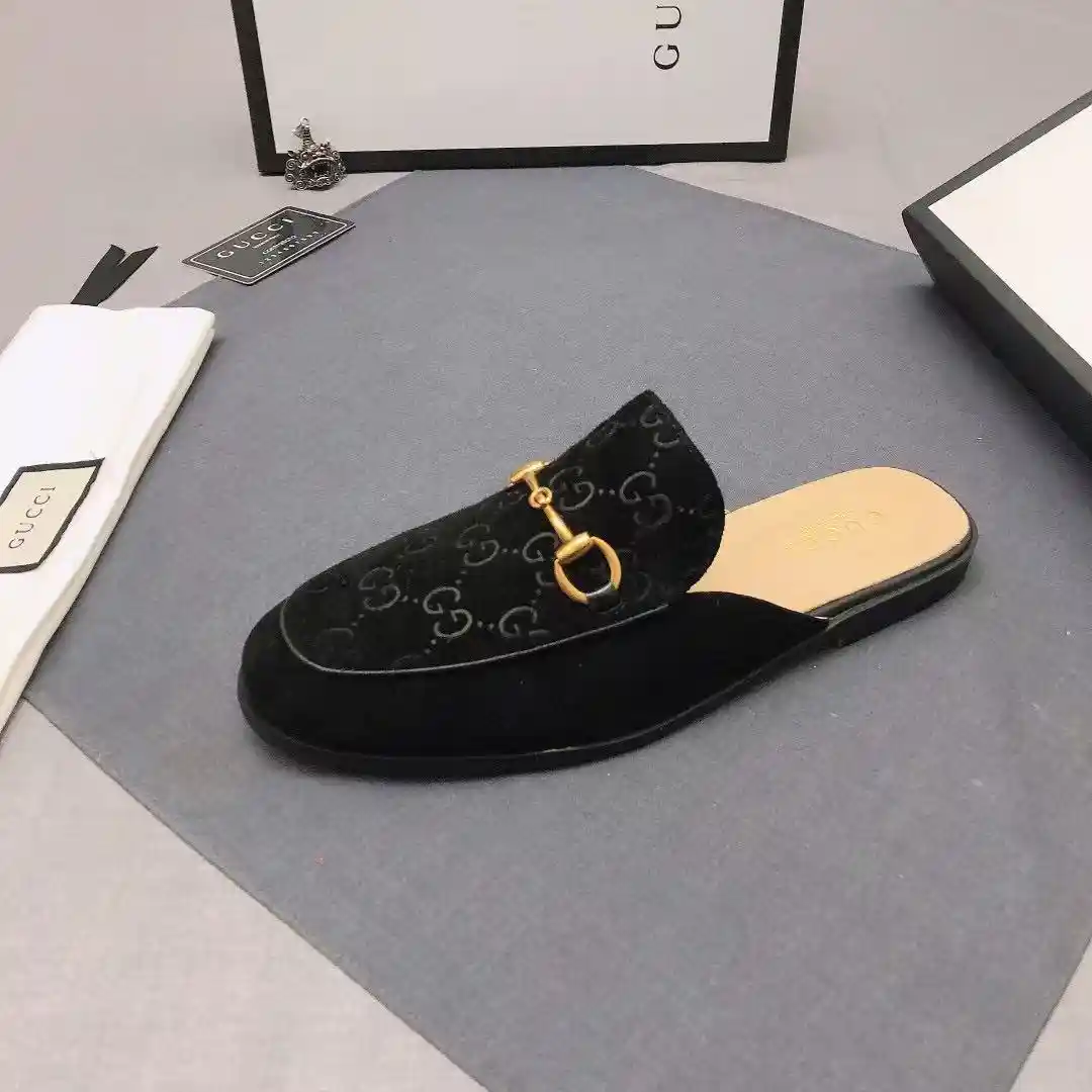 Gucci GG Supreme Horsebit Loafers 3